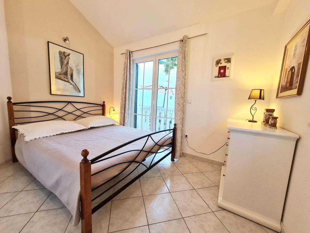 Apartment Ivana Borak Omiš Εξωτερικό φωτογραφία