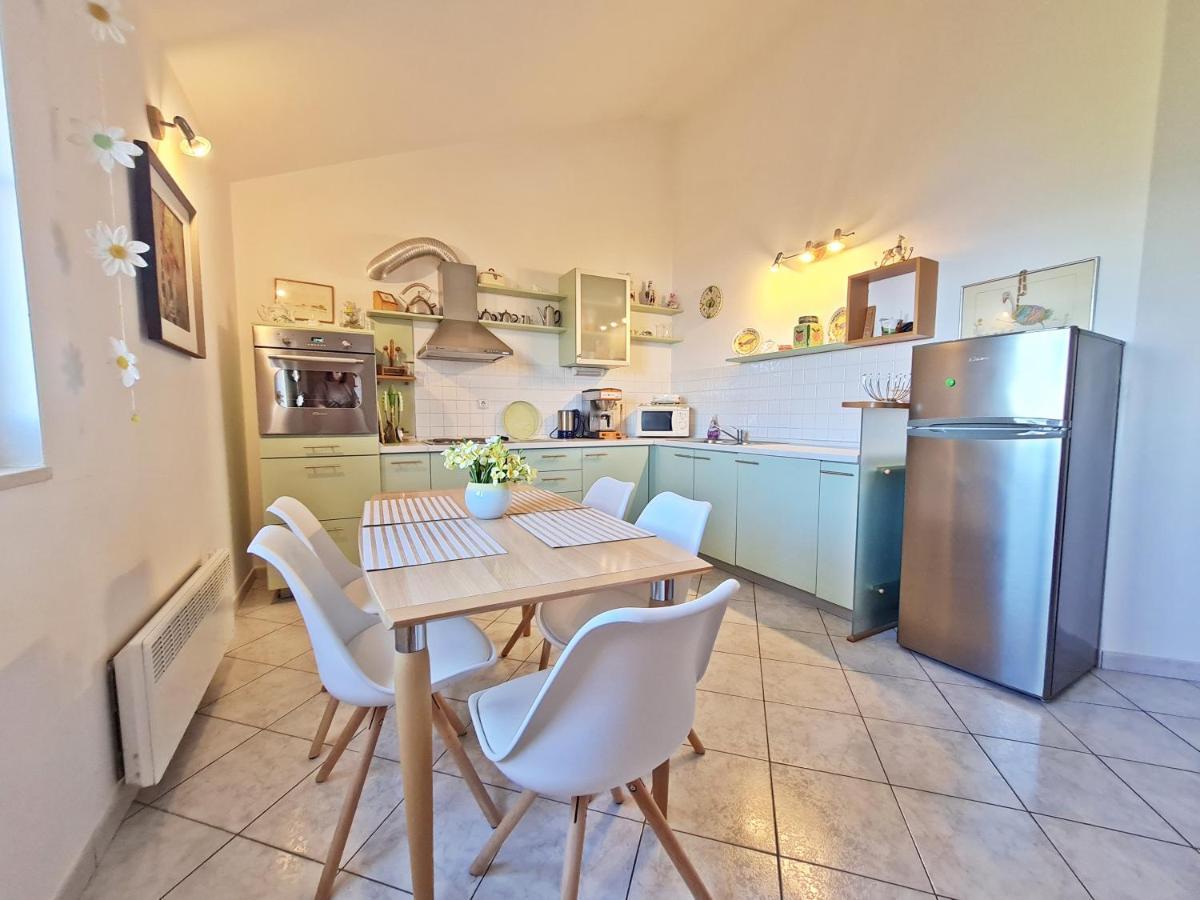 Apartment Ivana Borak Omiš Εξωτερικό φωτογραφία