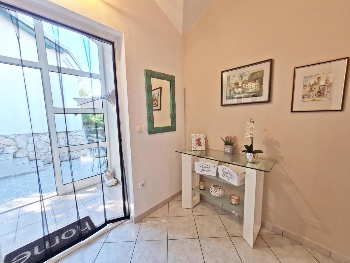 Apartment Ivana Borak Omiš Εξωτερικό φωτογραφία